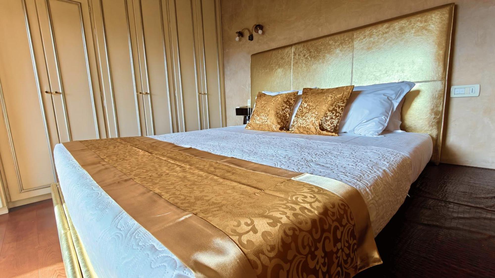 Opera Luxury Apartment Βερόνα Εξωτερικό φωτογραφία