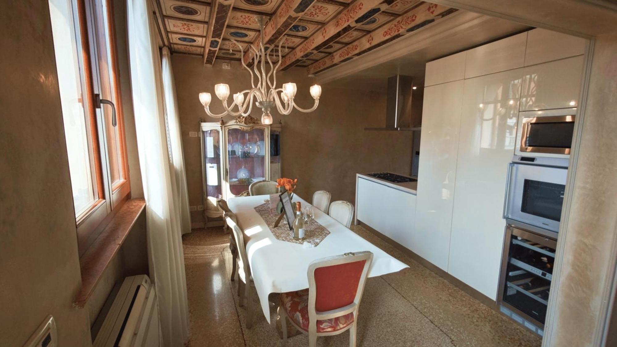 Opera Luxury Apartment Βερόνα Εξωτερικό φωτογραφία