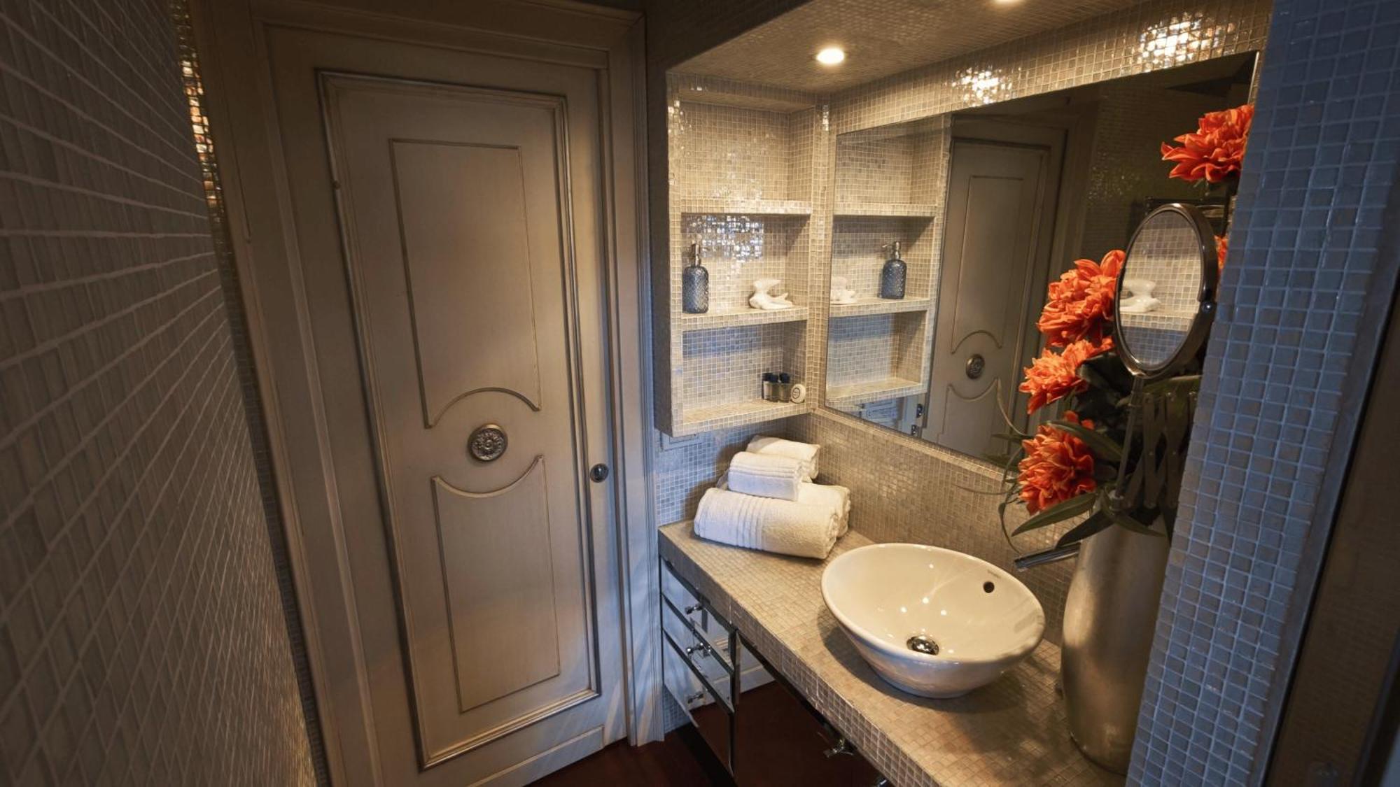 Opera Luxury Apartment Βερόνα Εξωτερικό φωτογραφία