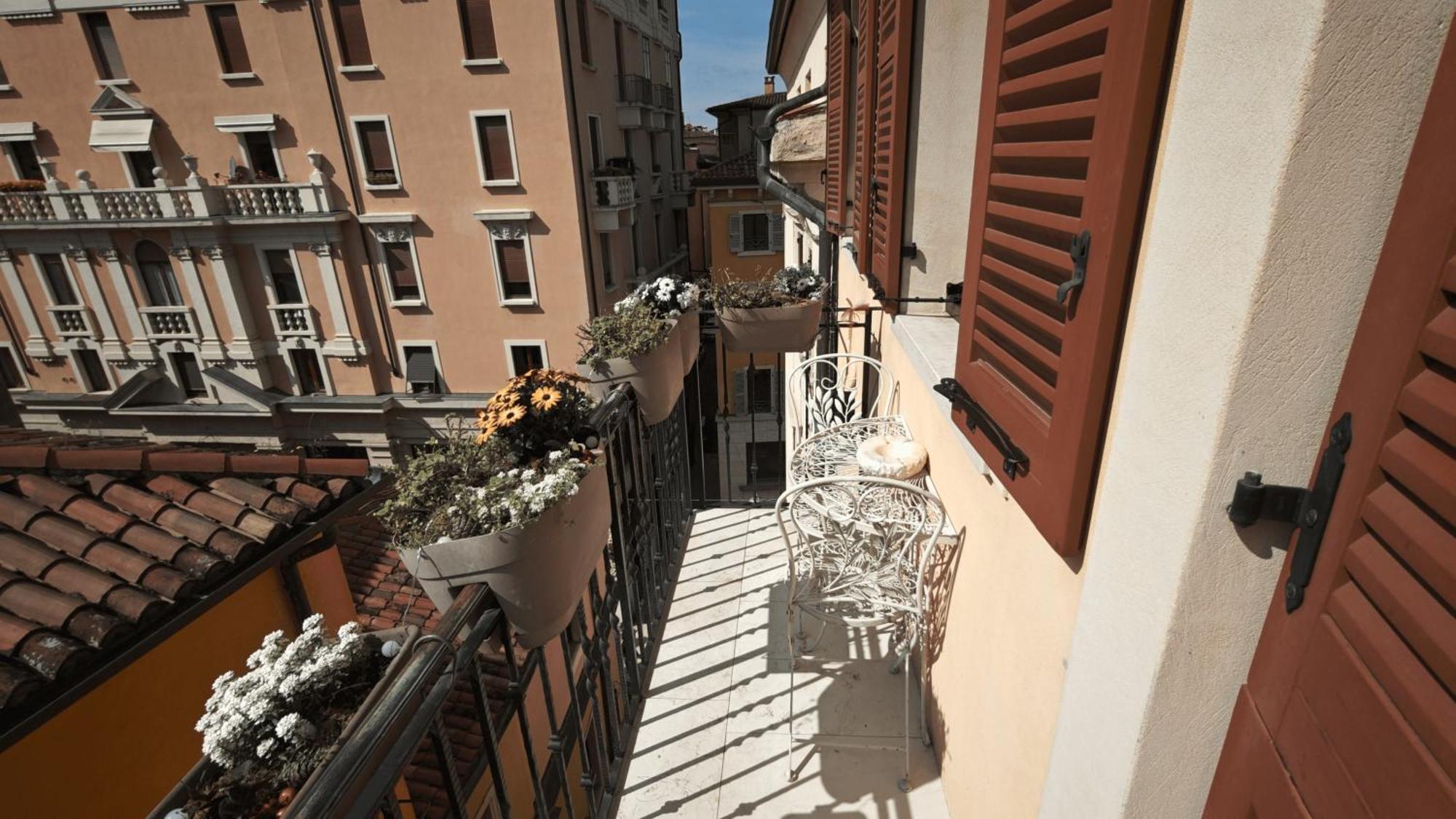 Opera Luxury Apartment Βερόνα Εξωτερικό φωτογραφία